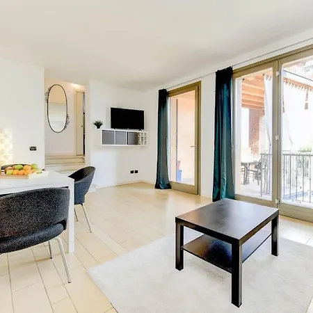 Apartman Alba *